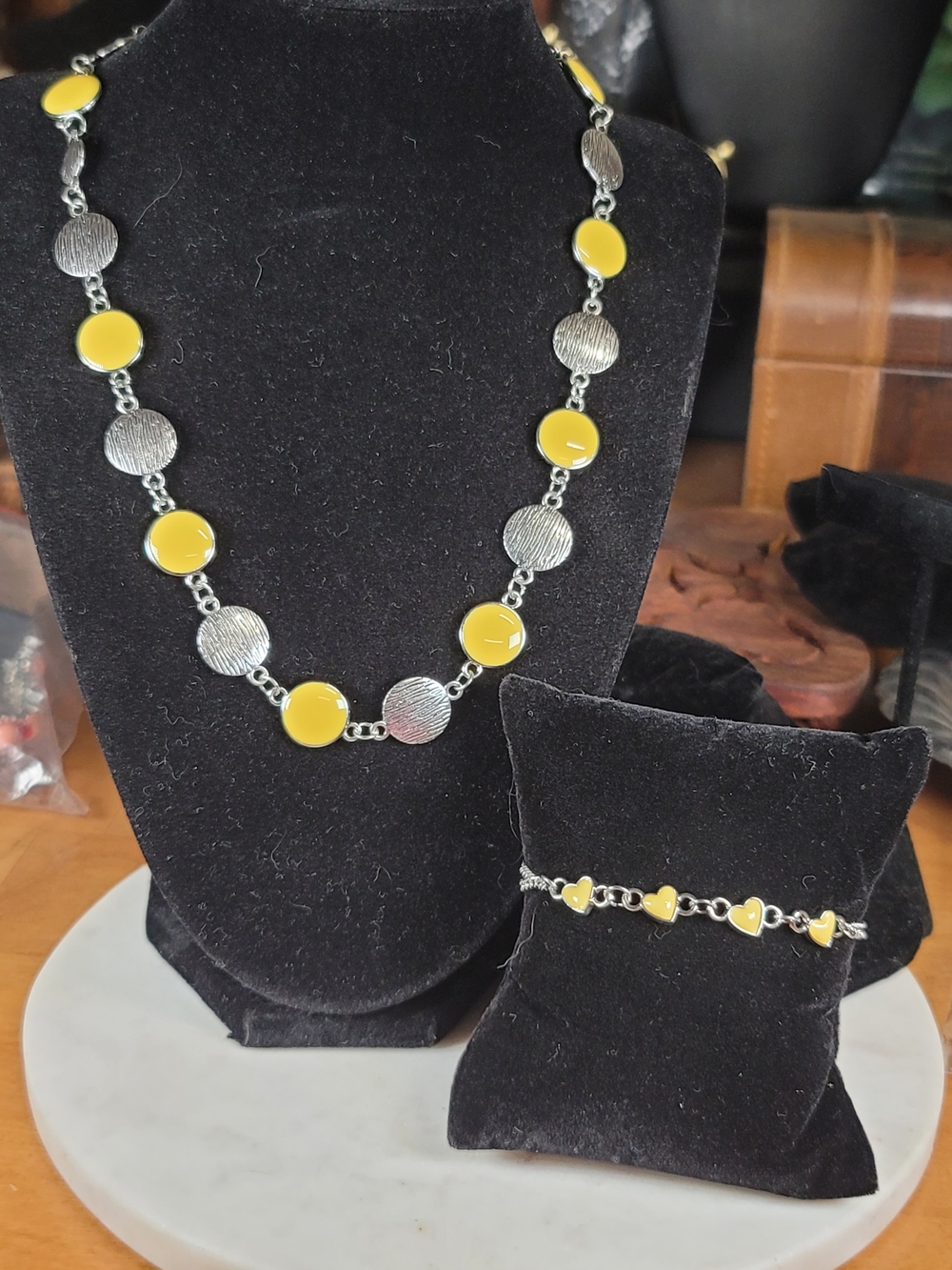 paparazzi Yellow Enamel & Silver-Tone Link Necklace with Heart Bracelet